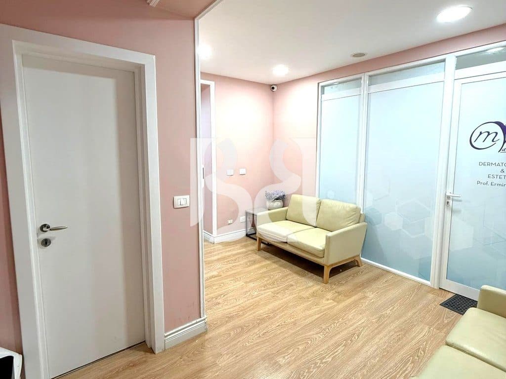 AMBIENT ZYRE ME QIRA SIPER DOCTOR HOSPITAL, BLLOK 2