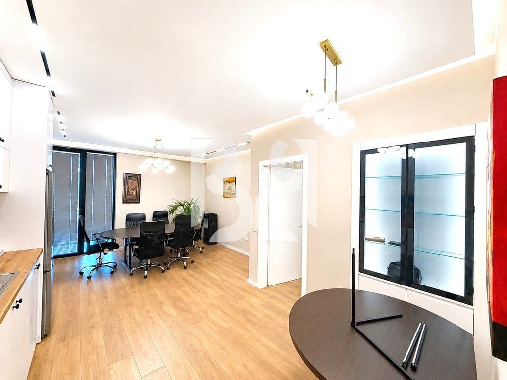 AMBIENT BIZNESI ME QIRA TEK REZIDENCA GOLDEN TOWER, RRUGA MINE PEZA 4