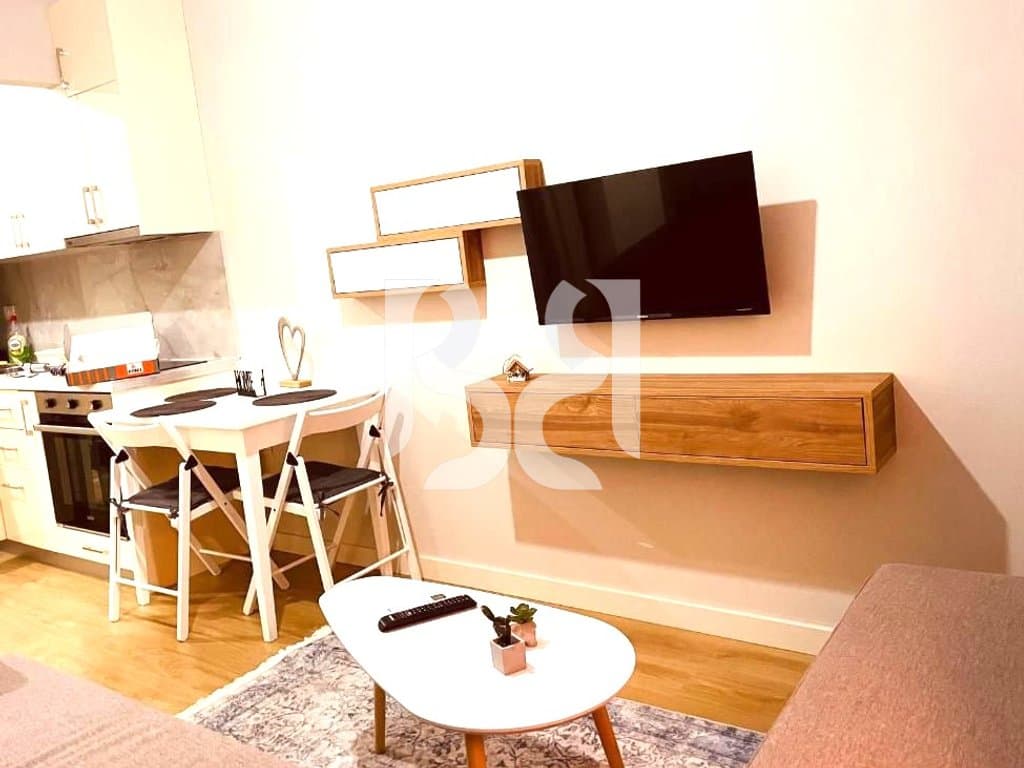 APARTAMENT 1+1 ME QERA – PRANE RING CENTER*