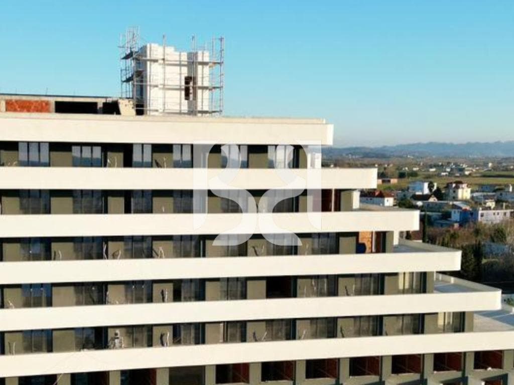 VILE EKSKLUZIVE NE SHITJE TE TURQUOISE MARINA,HAMALLAJ
