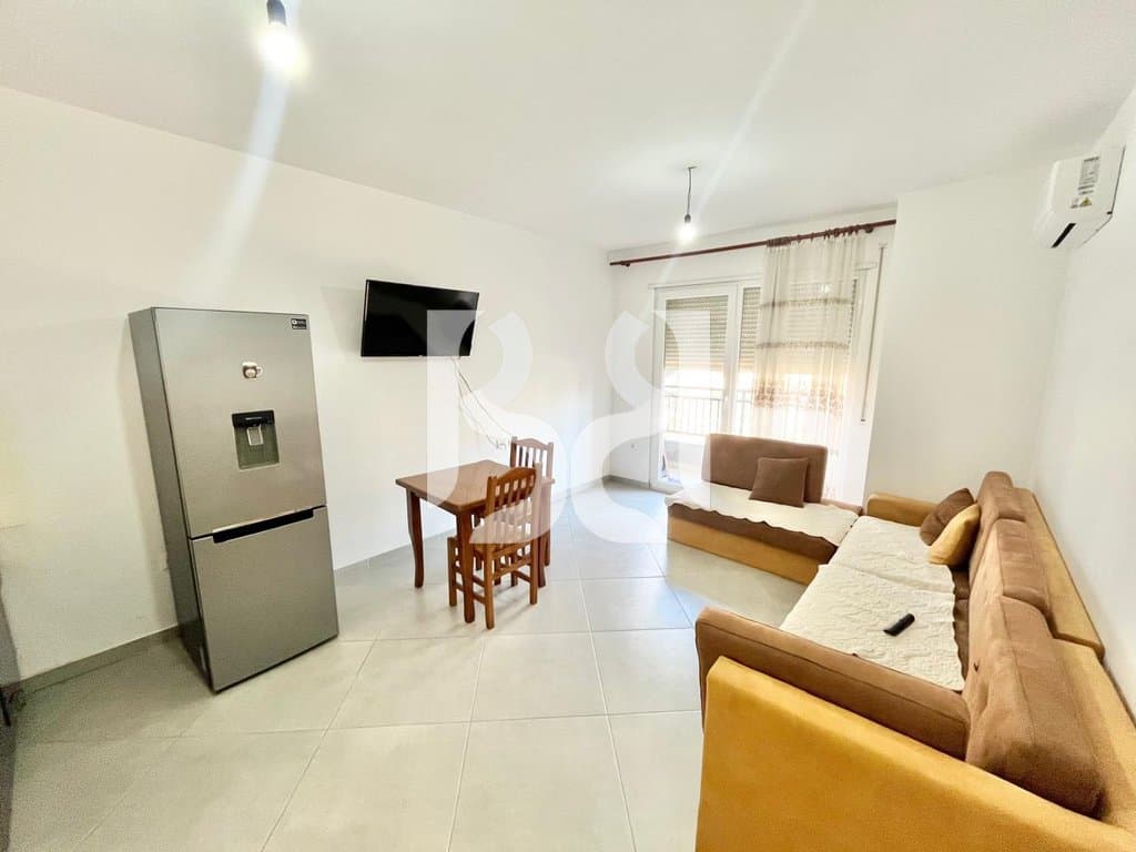 APARTAMENT ME QIRA 1+1+BALLKON+POST PARKIMI ASTIR VILA L2 3