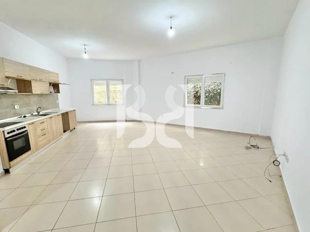 JEPET ME QIRA APARTAMENT 2+1+2 PRANE RADISSONIT LIQENI I THATE* 2