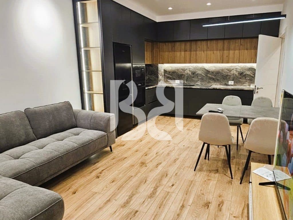 APARTAMENT 2+1+BALLKON ME QIRA NE RRUGEN 5 MAJI