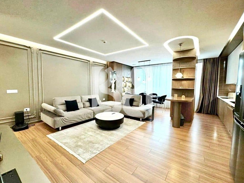 Shitet Apartament 2+1+2 Pranë Square 21 | 131 m²
