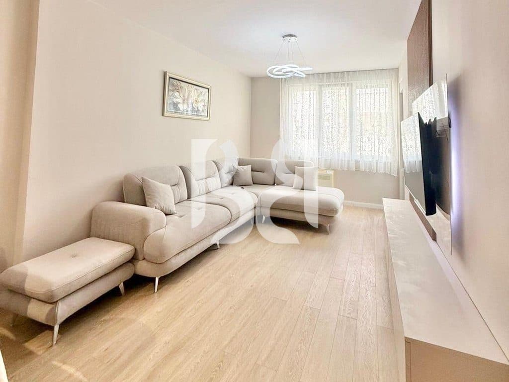 APARTAMENT 1+1 ME QERA NE RRUGEN FROSINA PLAKU, KOMPLEKSI KONTAKT 4