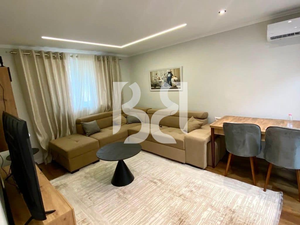 Apartament 2+1 me Qira në Qendër të Tiranës | 80 m² | I Sapo Mobiluar
