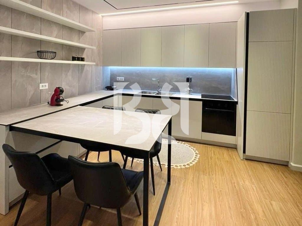 APARTAMENT ME QERA 1+1 NE PORCELAN, KOMPLEKSI ERLI 3