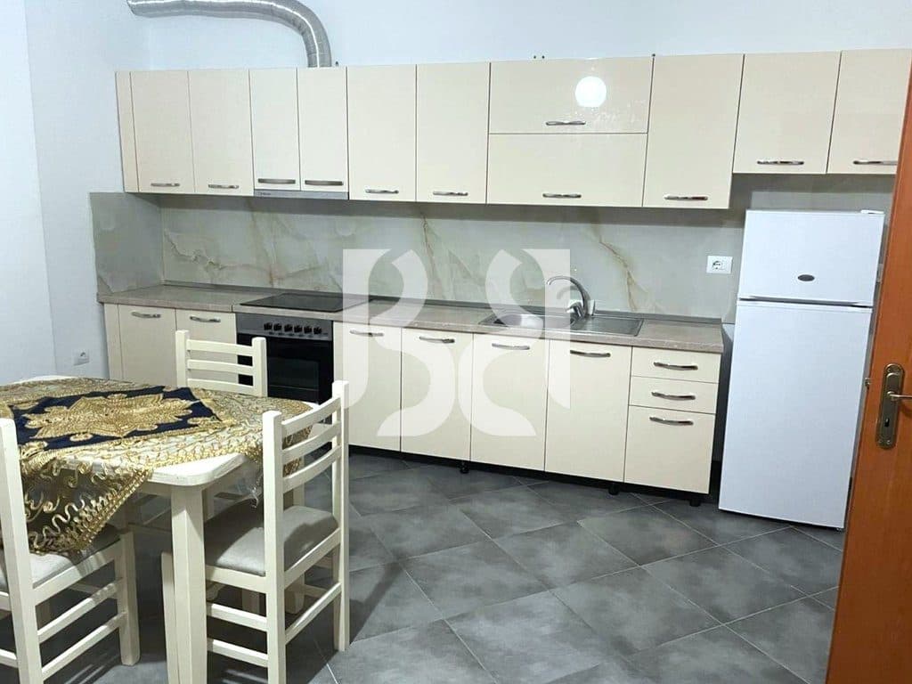 JEPET ME QIRA APARTAMENT 2+1 | ASTIR 📍 | KATI 7 | 60.000 ALL/MUAJ 3