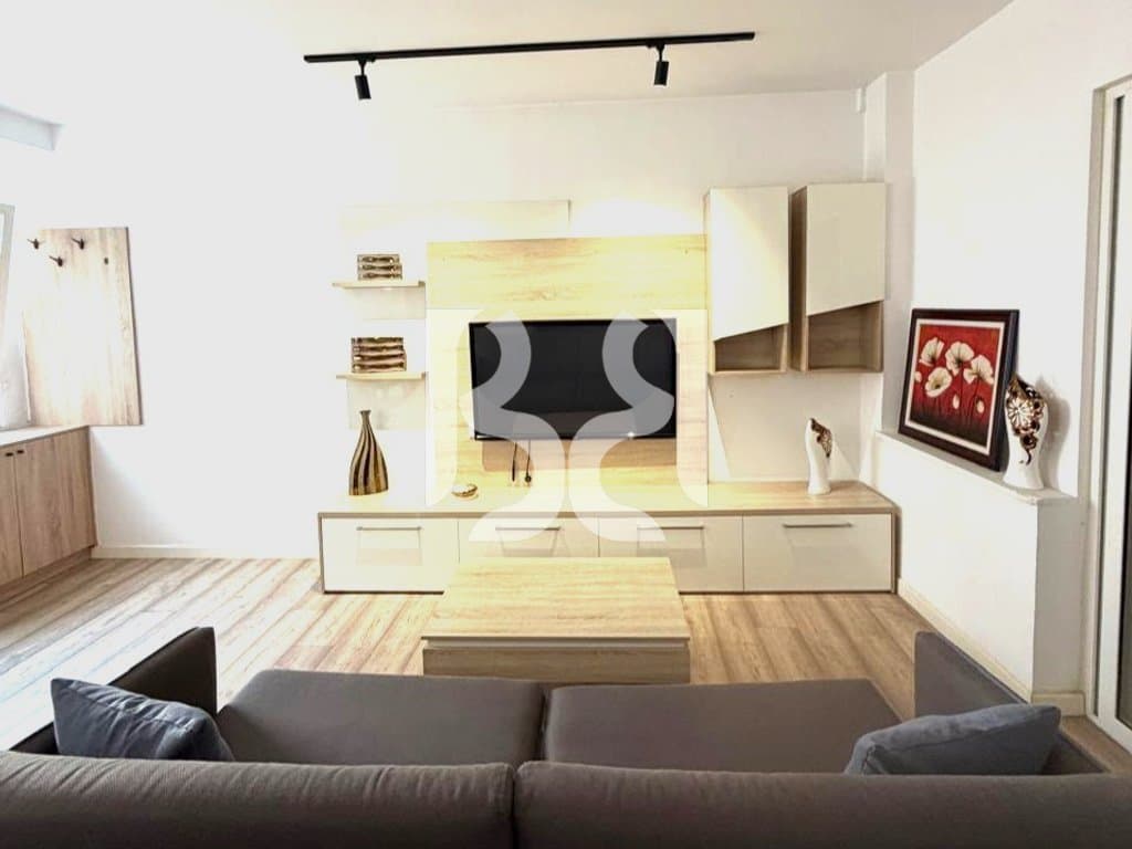 APARTAMENT 1+1 ME QIRA TEK RRUGA BARRIKADAVE 2