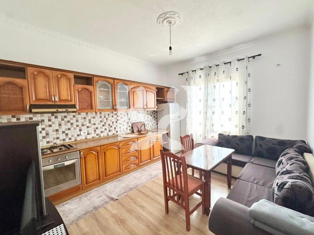 APARTAMENT ME QERA 2+1+PARKIM NE SAUK* 2