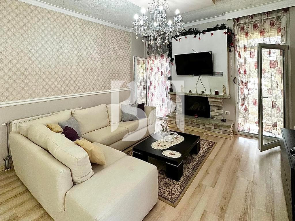 Apartament 3+1+2 për Shitje në Pogradec | Pranë Parkut të Drilonit | Pamje nga Liqeni 4