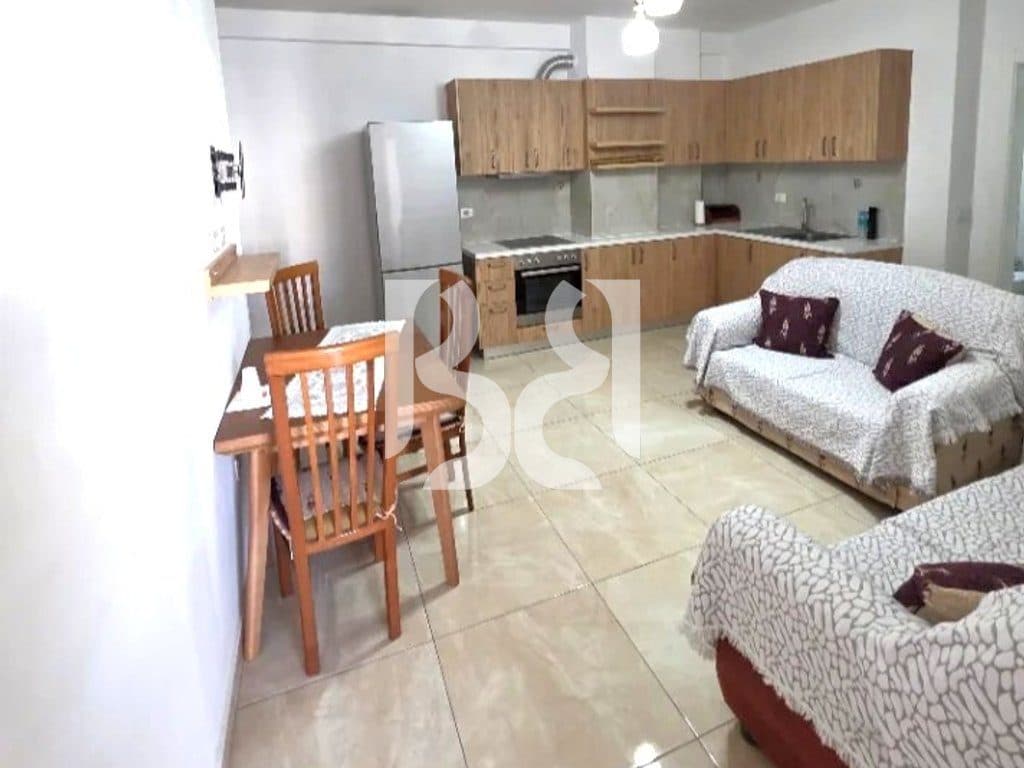 APARTAMENT ME QERA 2+1 ASTIR, RRUGA SOKRAT MIHO**