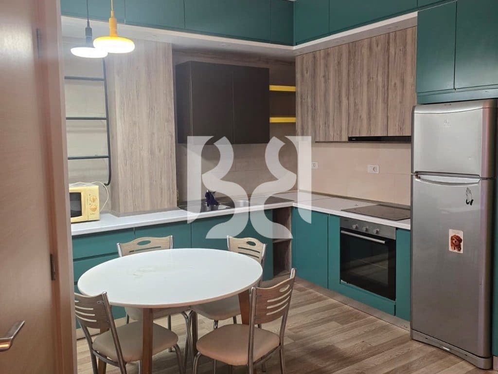 APARTAMENT ME QERA 1+1+PARKIM TE KODRA E DIELLIT 2 4