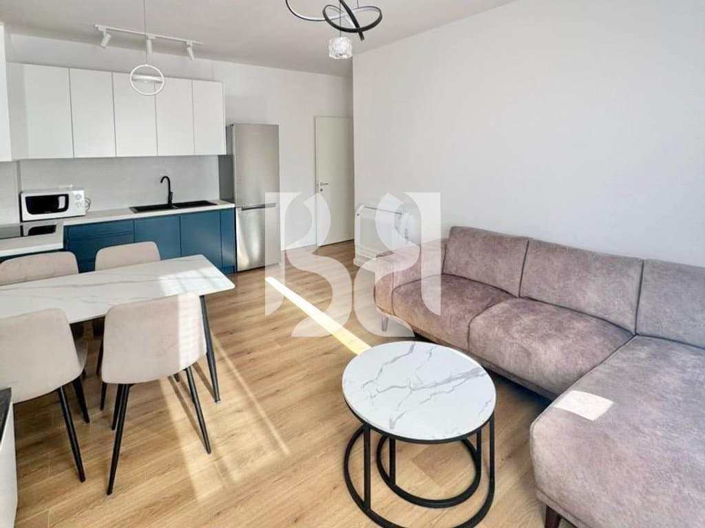 APARTAMENT 3+1 ME QIRA ISH FUSHA E AVIACIONIT