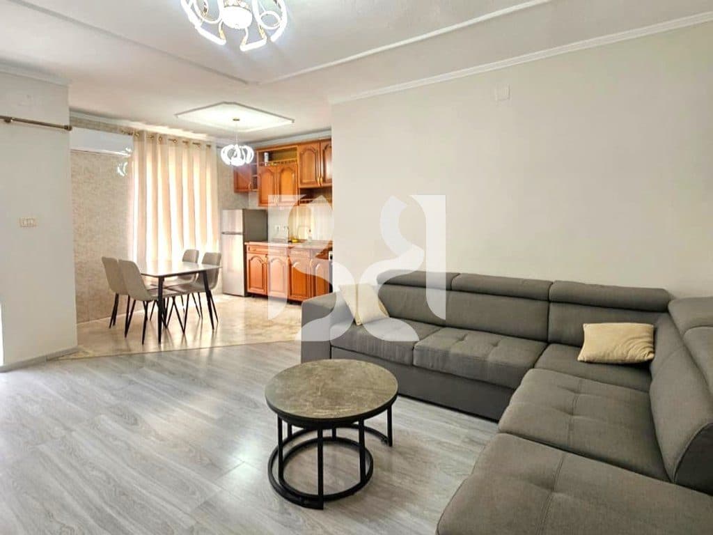 APARTAMENT 2+1+BALLKON ME QIRA TEK RRUGA DRITAN HOXHA, LAPRAKE