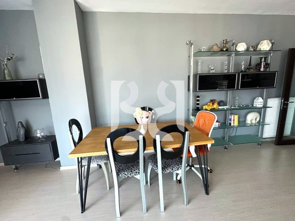 Apartament 2+1+2 me Qira në Komunën e Parisit 4