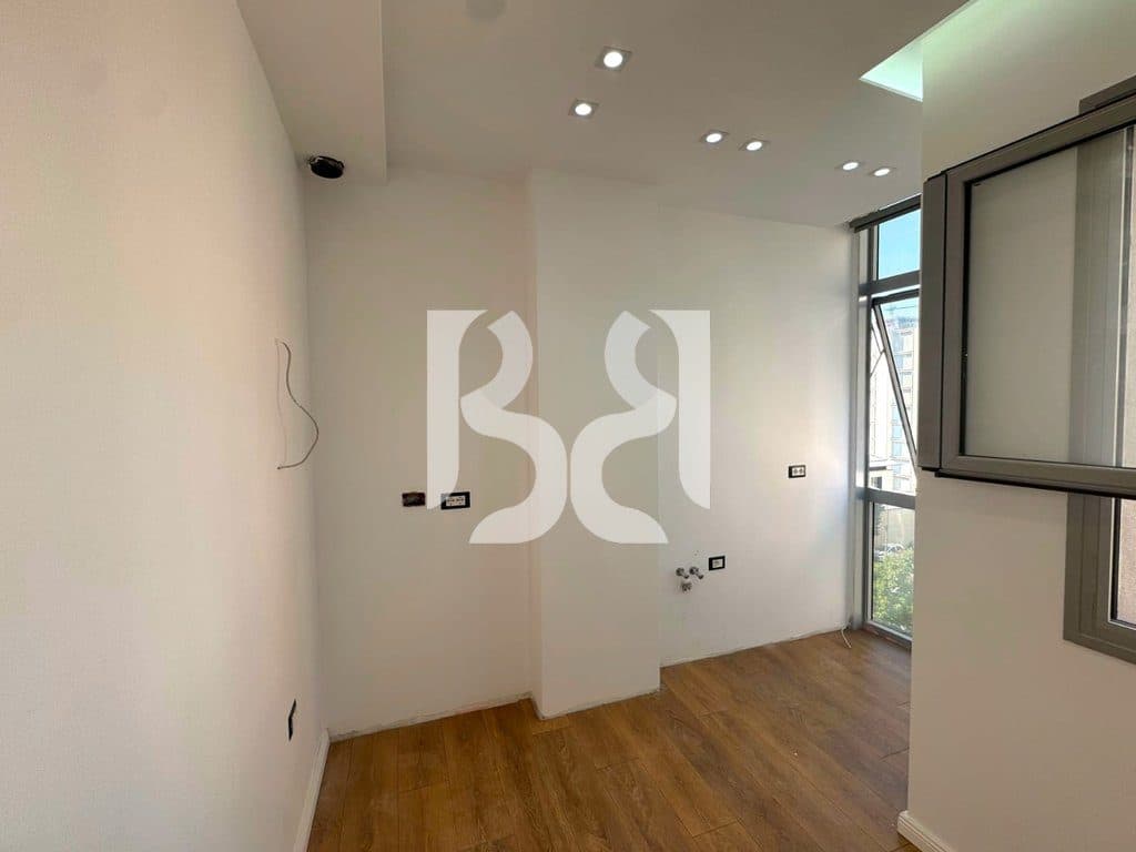 APARTAMENT 1+1 NË SHITJE 21 DHJETORI PRANË DREJTORISË SË TAKSAVE VENDORE 3