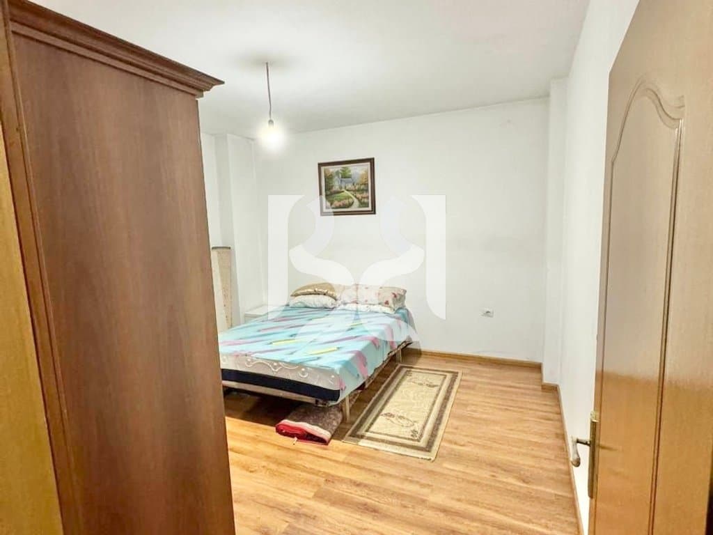 APARTAMENT ME QERA 2+1 TEK BULEVARDI I RI** 4