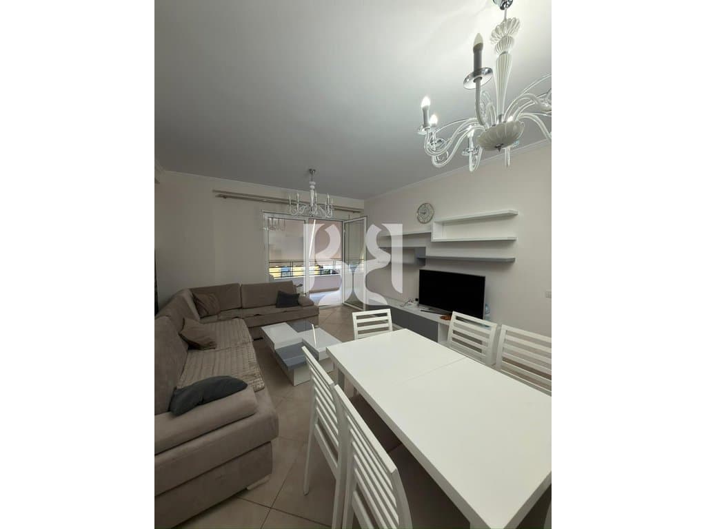 JEPET APARTAMENT 2+1+POST PARKIMI TEK KODRA E DIELLIT** 3