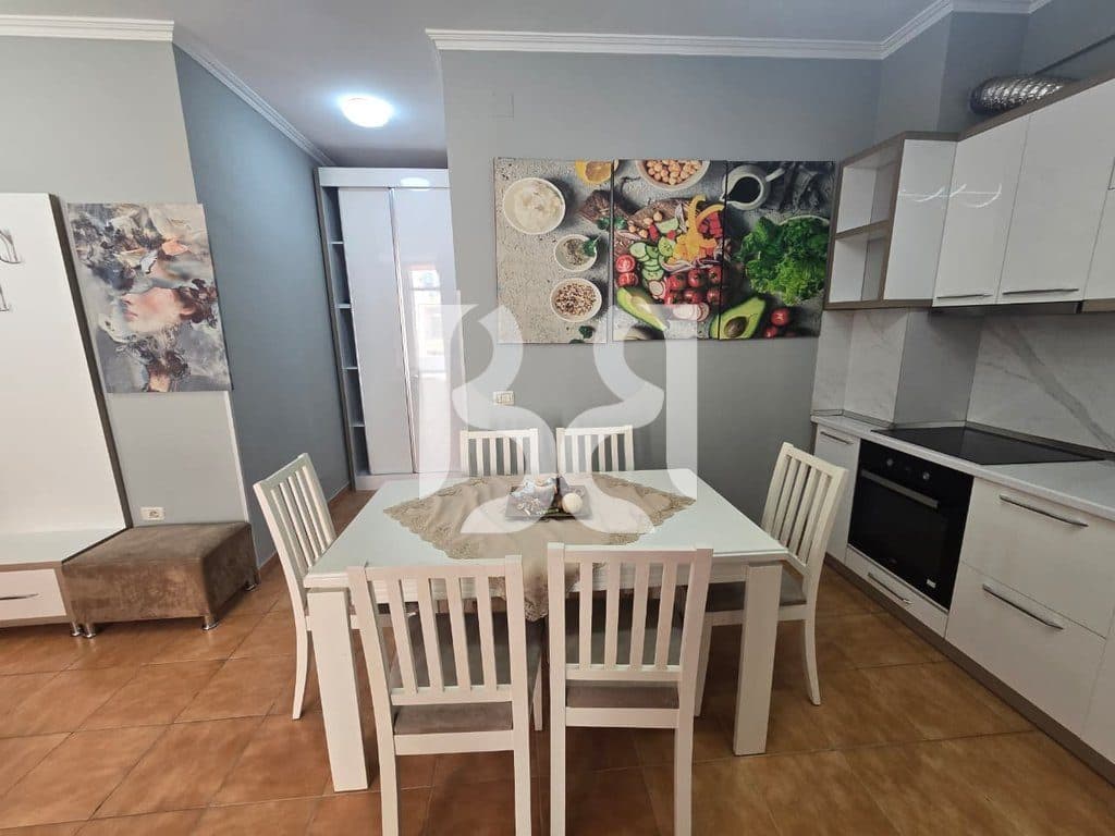 APARTAMENT 1+1+BALLKON ME QIRA NE ASTIR* 4