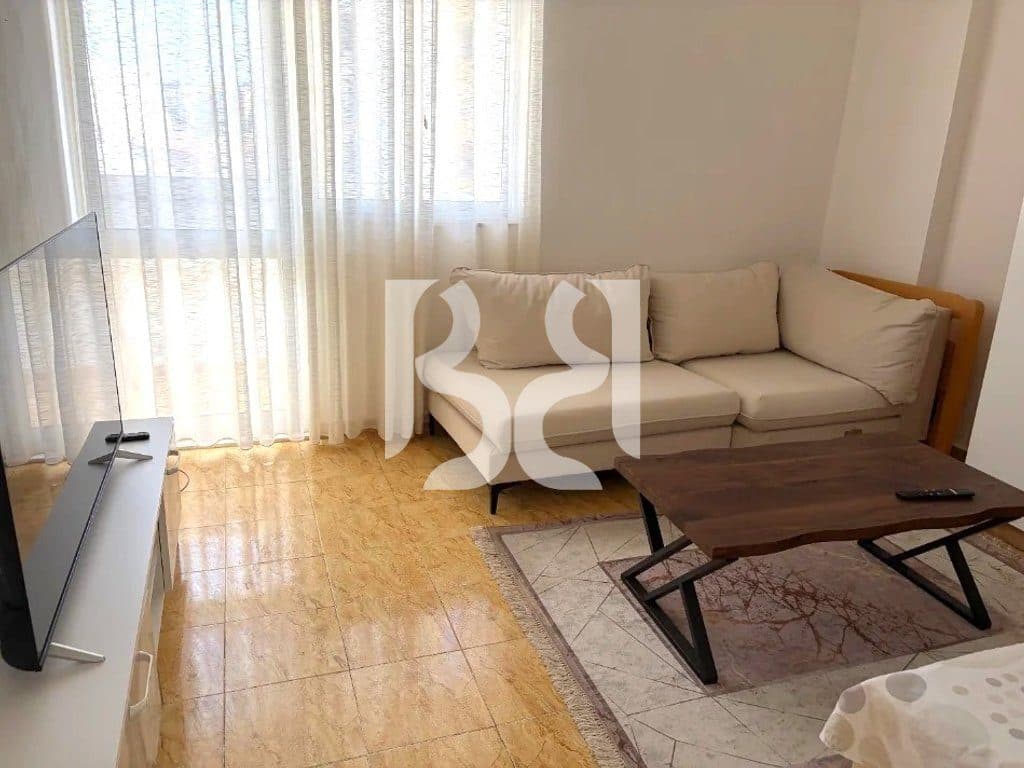 APARTAMENT 2+1+BALLKON ME QIRA PRANE VIZION PLUS NE DON BOSKO*