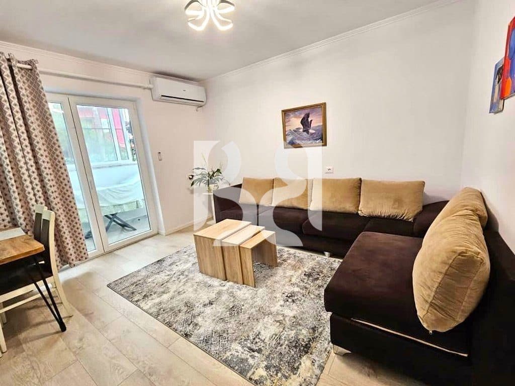 Apartament 1+1 me Qira në Rrugën e Kavajës | Pranë Sofrës Turke | Kati 1 | 70,000 Lekë 2