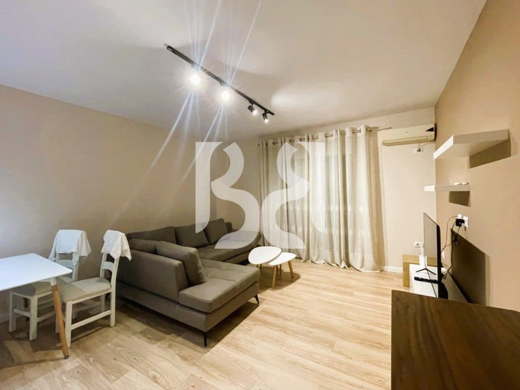 APARTAMNET 1+1 ME QIRA TE KODRA E DIELLIT