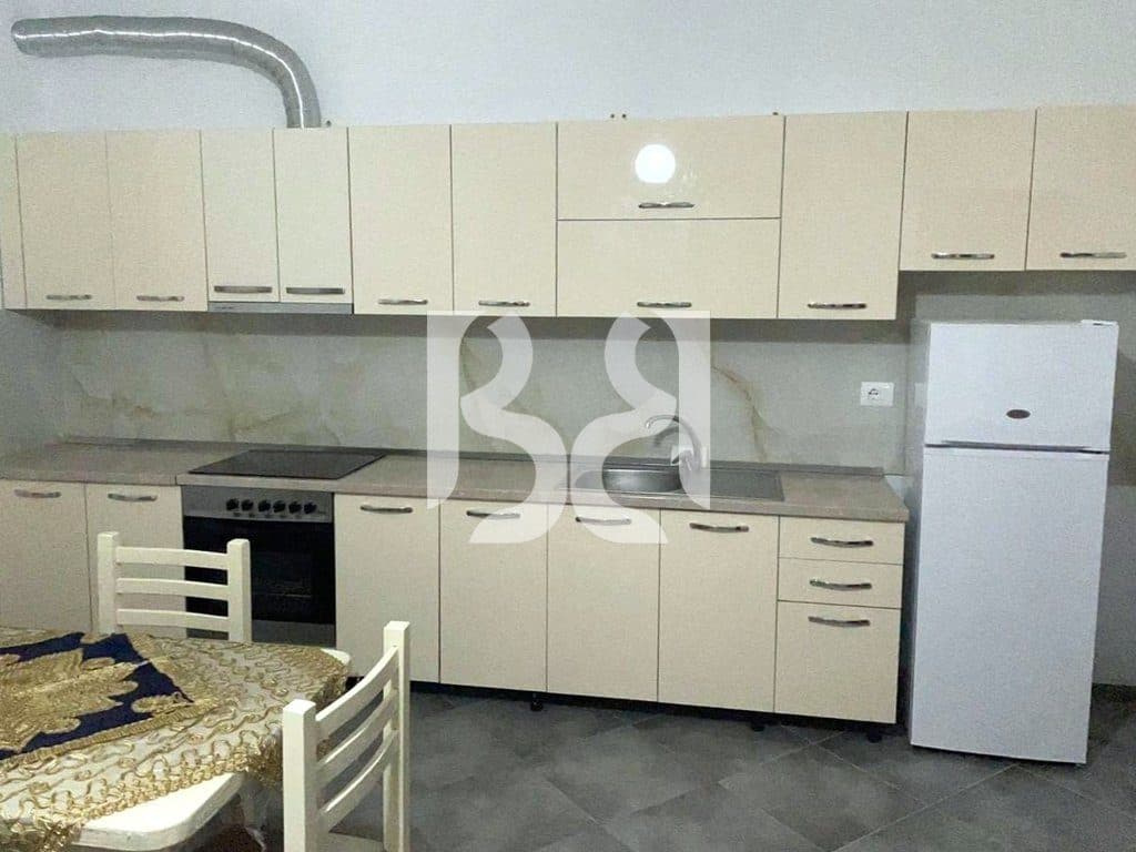 JEPET ME QIRA APARTAMENT 2+1 | ASTIR 📍 | KATI 7 | 60.000 ALL/MUAJ 2