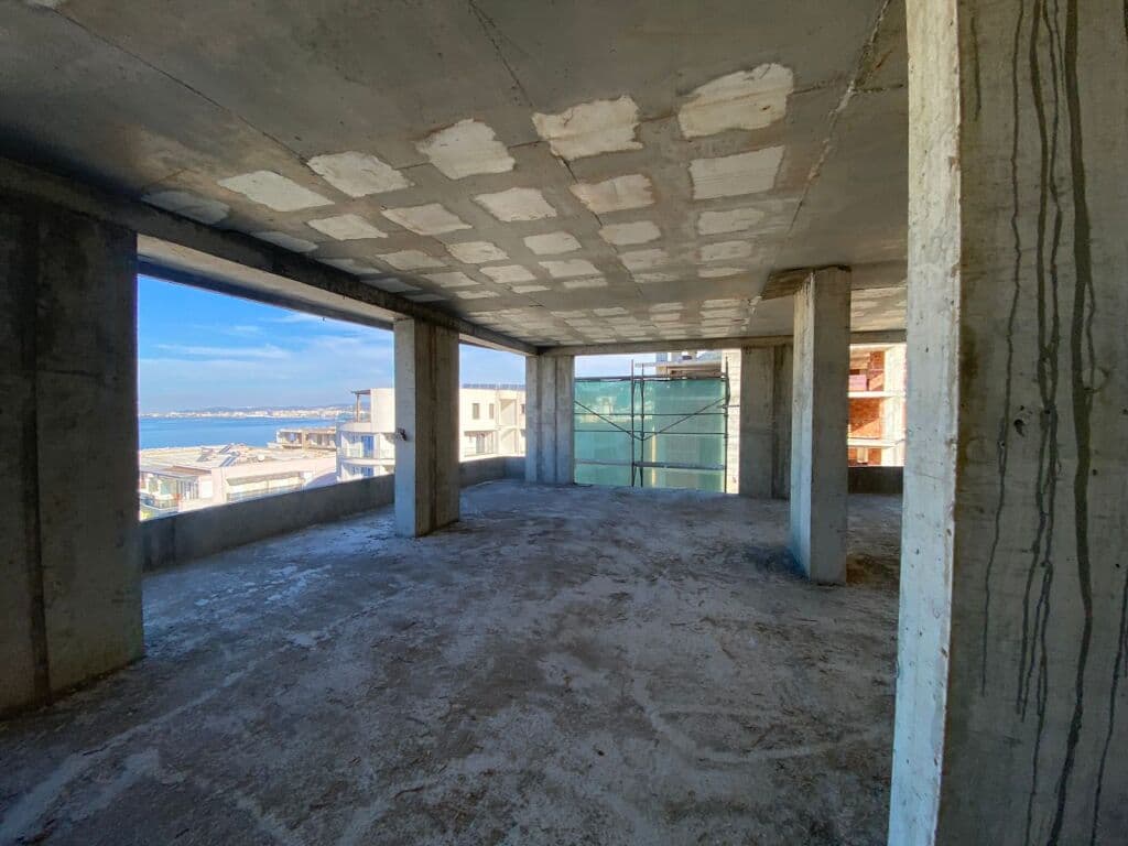 Shesim Apartament 2+1+2 prane Marina Bay-t ne Vlore me pamje nga DETI JON.
