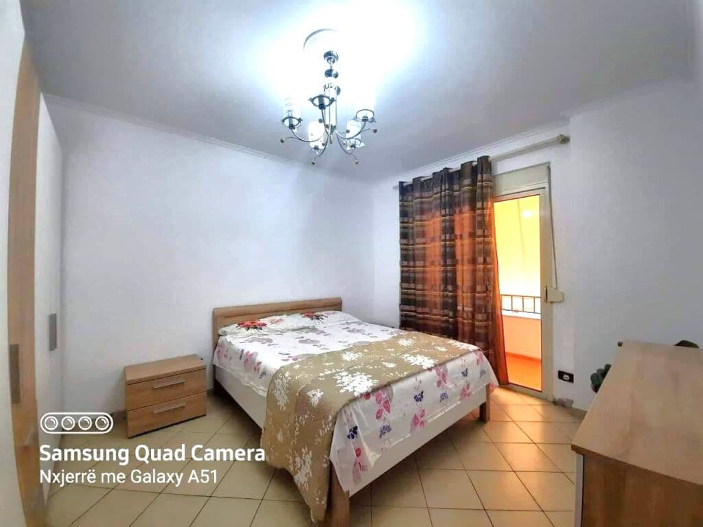 Jepet Apartament 3+1+2 Me Qira, Rruga E Kavajes, Prane Qendres Globe 2
