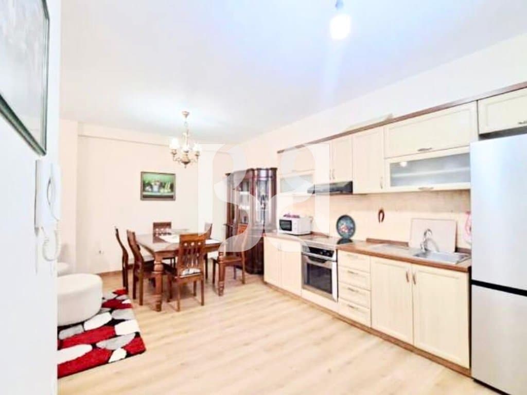 *APARTAMENT ME QIRA 2+1+2 BALLKONE ,RRUGA E KAVAJES 3