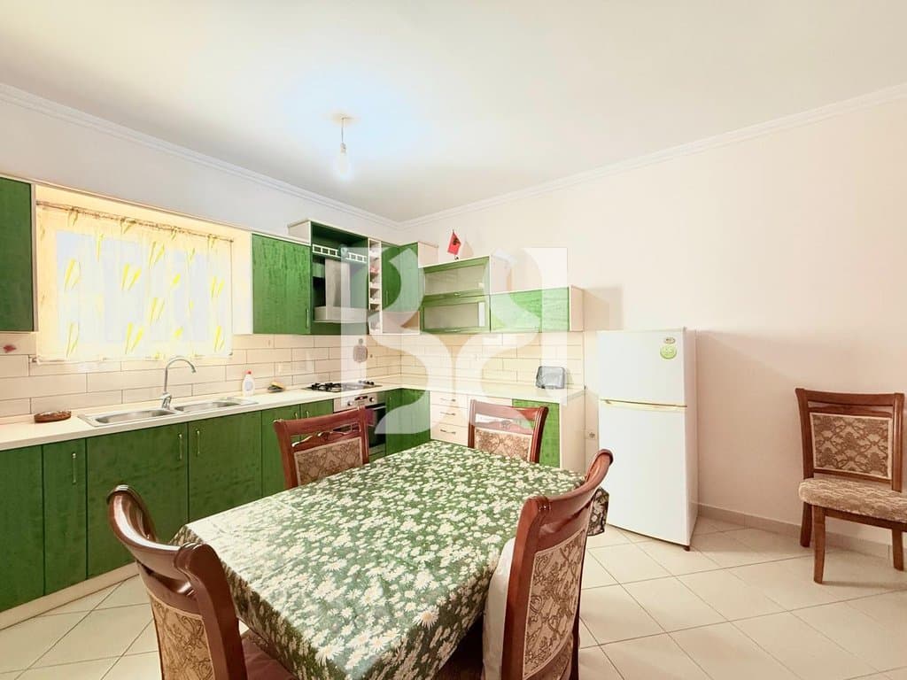 APARTAMENT ME QIRA 2+1+2 NE YZBERISHT PRANE ECO MARKET 2