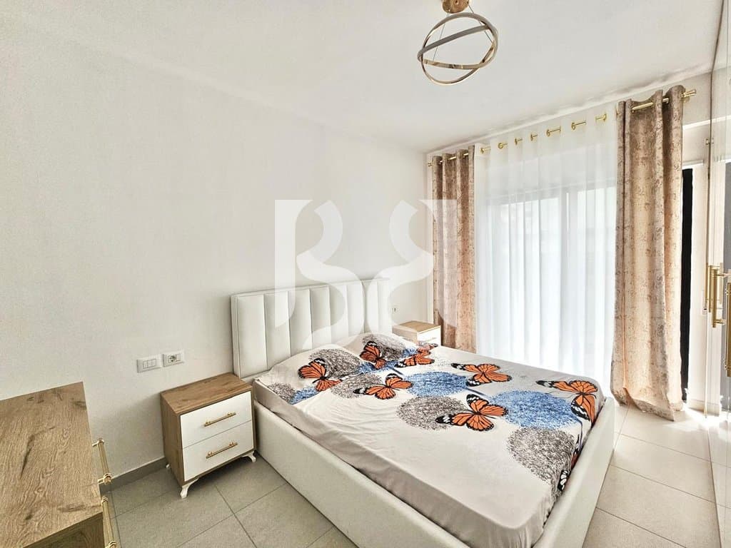 APARTAMENT 1+1 ME QERA NE RRUGEN E KAVAJES 4