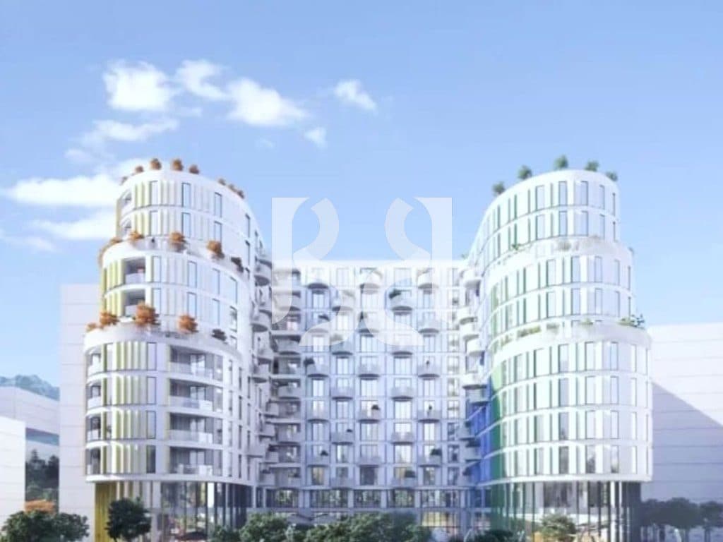 Ambient Biznesi me Qira te S-Block, Zogu i Zi | 95 m² + 50 m² Verandë | 1,000 € Neto *