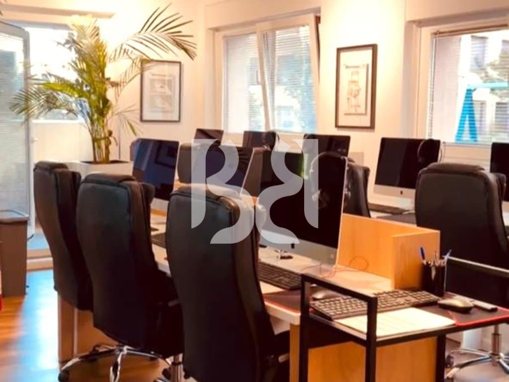 SHITET AMBIENT PREMIUM PER PERDORIM KOMERCIAL/ZYRE NE KOMPLEKSIN MANGALEM,ALI DEM TIRANE