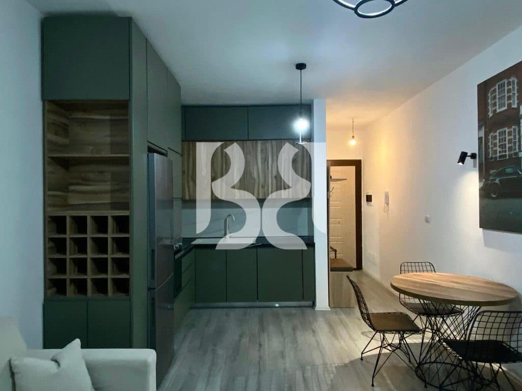 Apartament 1+1 me Qira Pranë American 3 400 €/Muaj 4