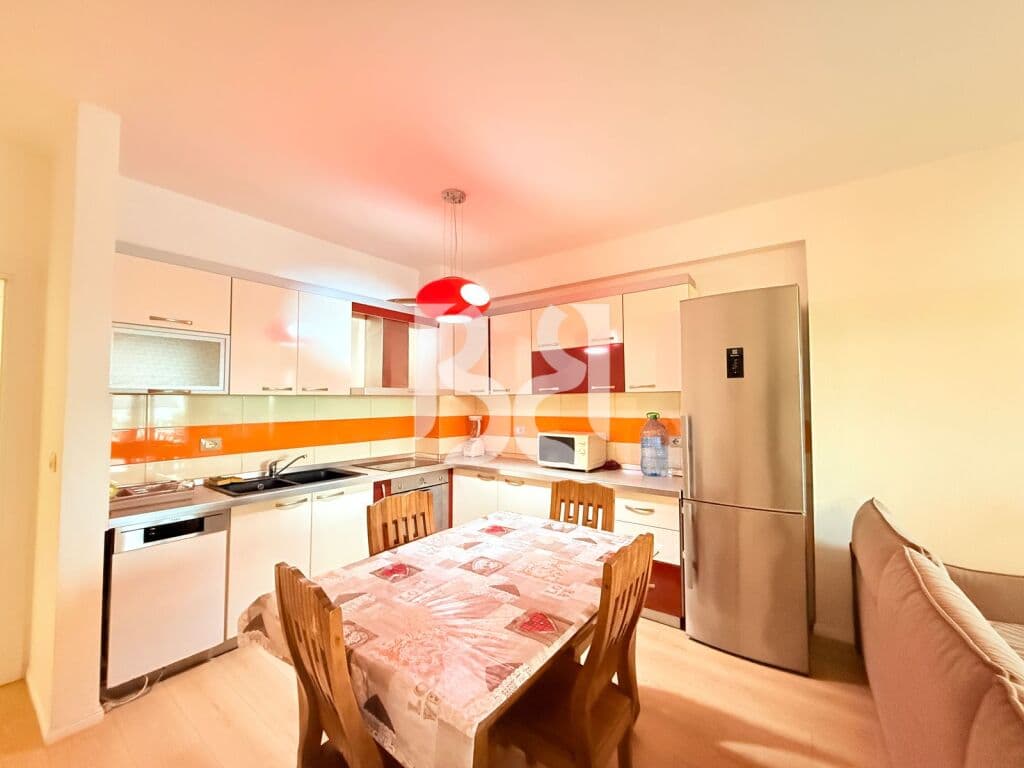 APARTAMENT ME QIRA TE RRUGA E DIBRES 2+1+2 PRANE QSUT-S 4