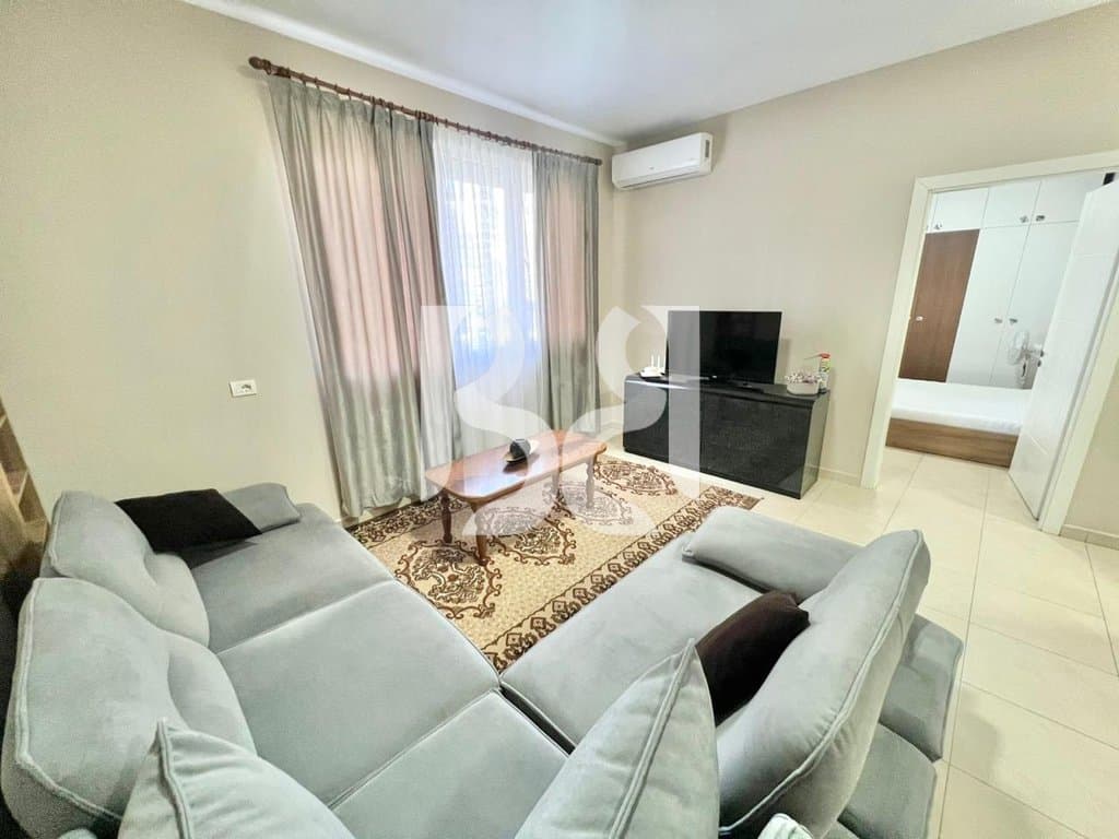 APARTAMENT ME QIRA 1+1+BALLKON TEK FUSHA E AVIACIONIT** 2