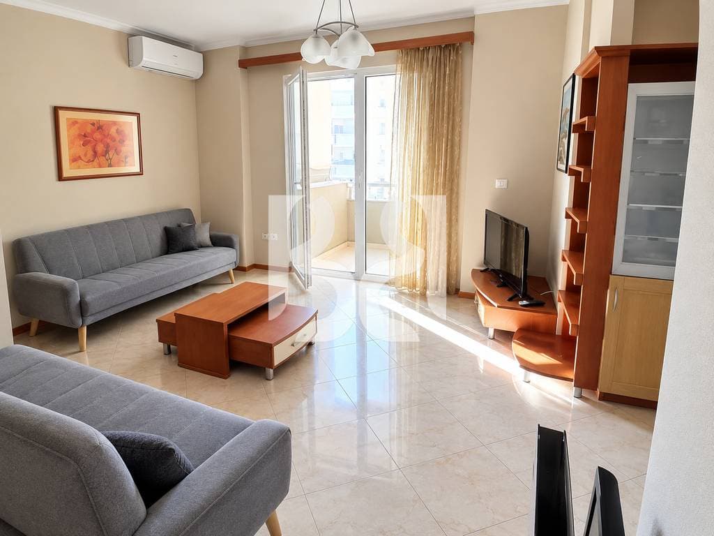 APARTAMENT 2+1+ BALLKON ME QIRA TEK RRUGA E KOSOVAREVE