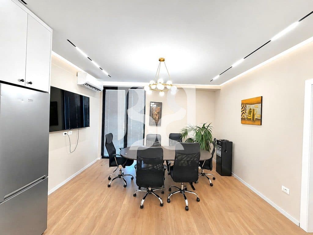 AMBIENT BIZNESI ME QIRA TEK REZIDENCA GOLDEN TOWER, RRUGA MINE PEZA 3