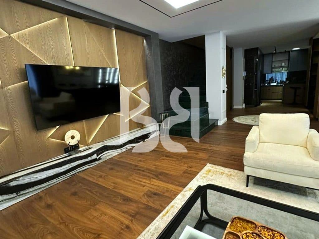 Duplex 3+1+2 me Qira – Palestër, Pishinë dhe 3 Poste Parkimi | 5,000 €/Muaj 2