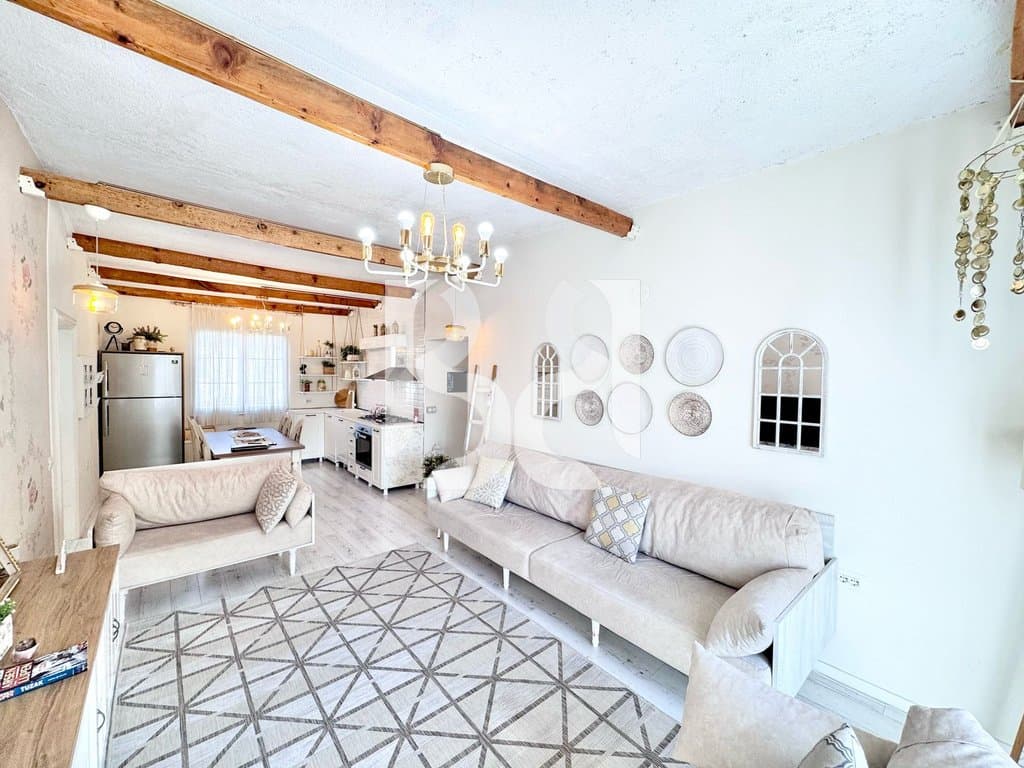 *APARTAMENT NE SHITJE TE DISPANCERIA 2+1+2 PRANE STACIONI TE TRENIT 3