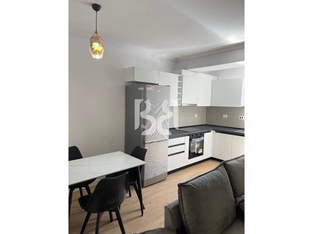 APARTAMENT 2+1+BALLKON, ME QIRA, QENDER* 2