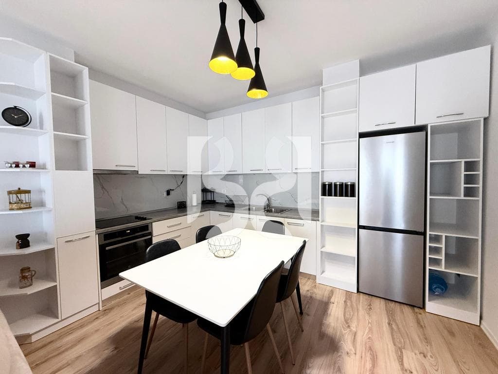 APARTAMENT 2+1+2 ME QIRA TEK MATERNITETI I RI 2