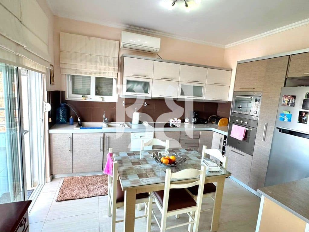APARTAMENT 1+1+BALLKON NE SHITJE NE SARANDE 4