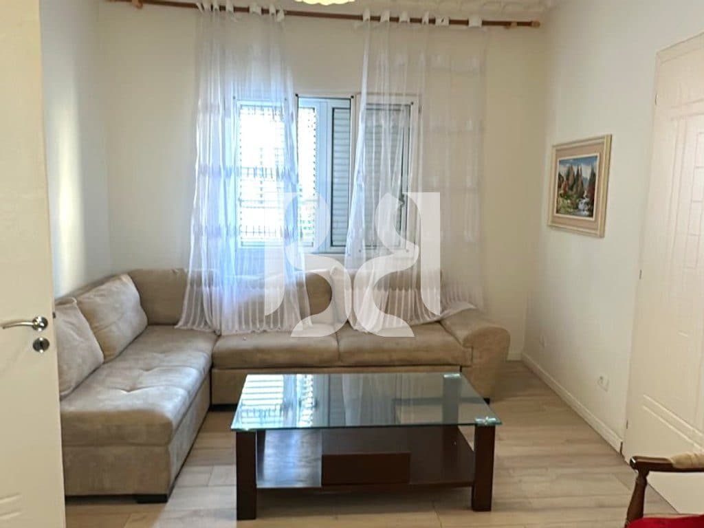 APARTAMENT 2+1+BALLKON ME QIRA TEK RRUGA E KAVAJES