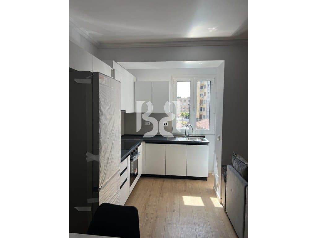 APARTAMENT 2+1+BALLKON, ME QIRA, QENDER* 3