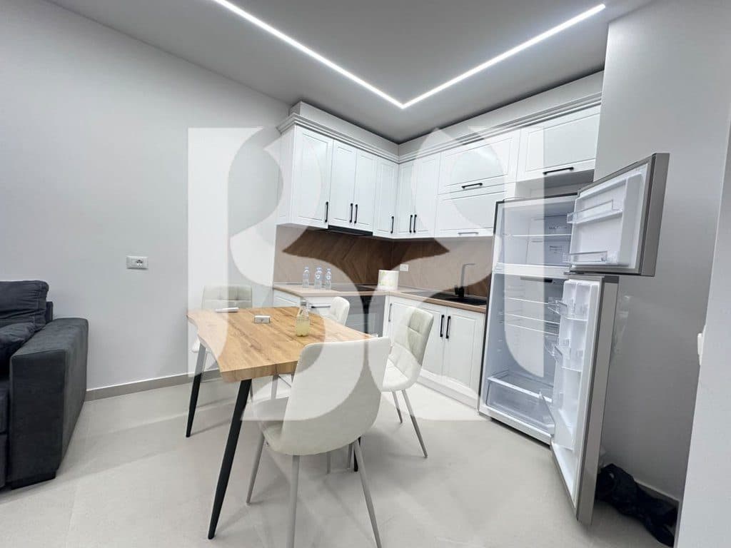 Apartament 1+1 me Qira ne Univers City | Kati 6 | Me Post Parkimi | 50,000 Leke/Muaj 4