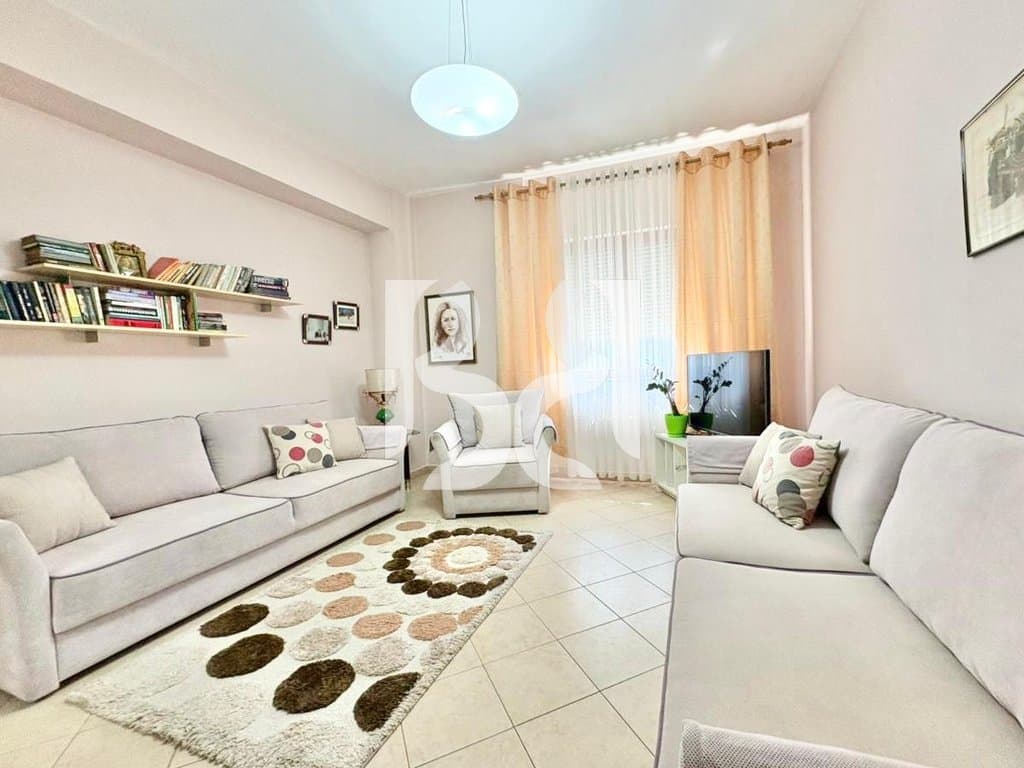 APARTAMENT ME QERA 2+1+2 TEK RRUGA E KAVAJES 3