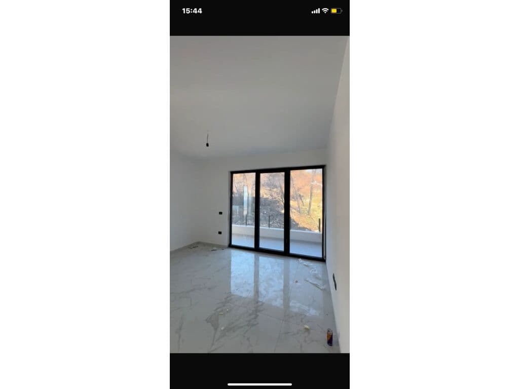SHITET APARTAMENT 1+1 RANA E HEDHUN NE SHENGJIN 3